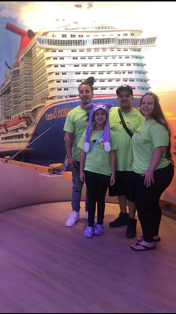 Eating on Disney cruise