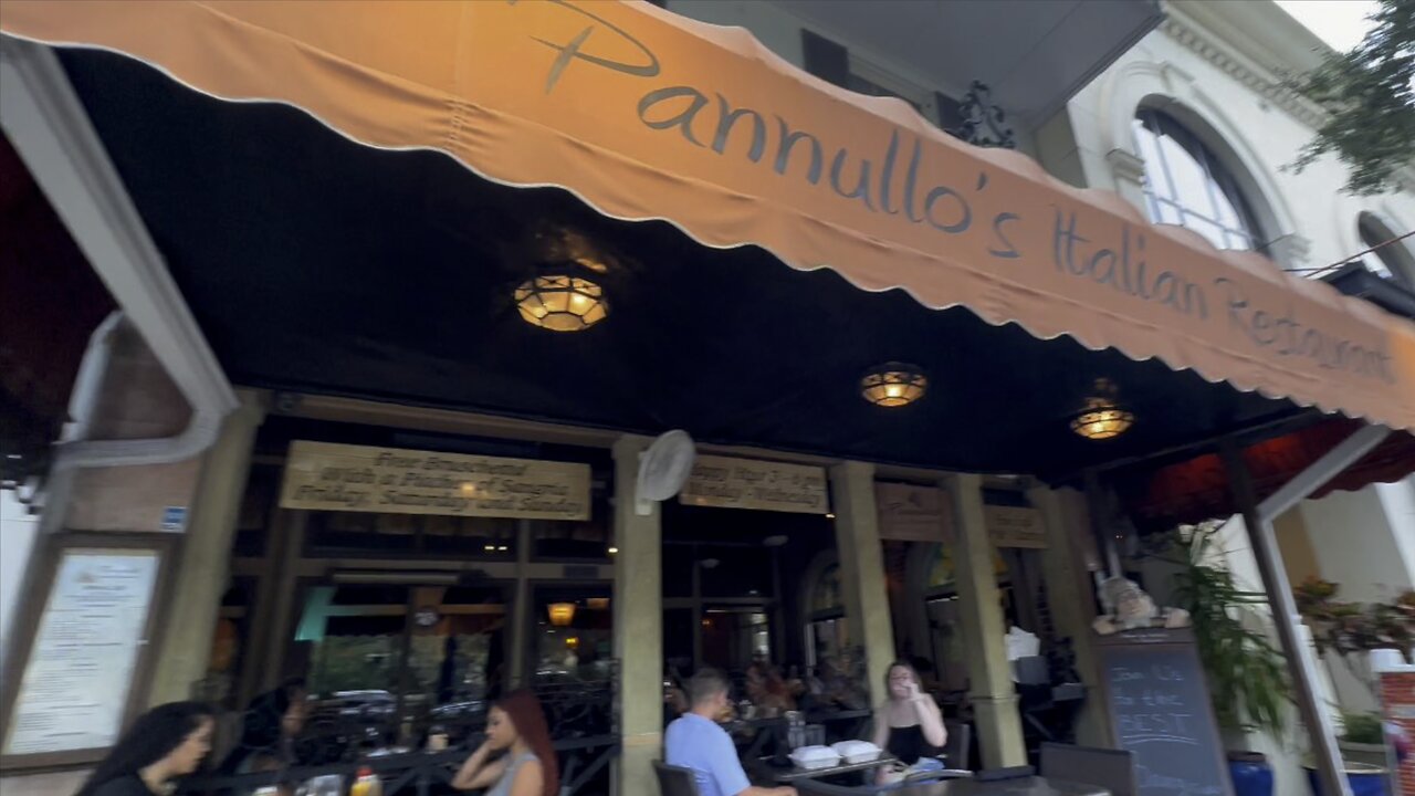 Pannullo’s Italian Restaurant #WinterPark #ItalianFood #ItalianRestaurant #mywalksinparadise #4K