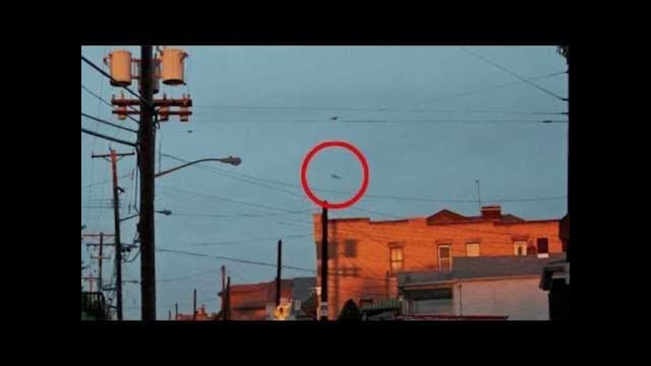 Weird shape UFO Caught On Camera Over United Kingdom 🔴 UFO Sightings