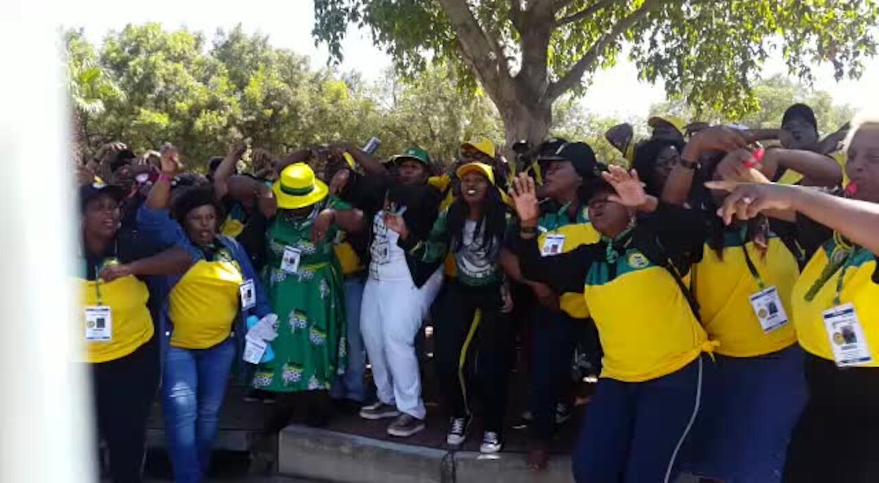 #ANC54 UPDATE 1 - Delegates arrive at Nasrec for ANC national conference (8cW)