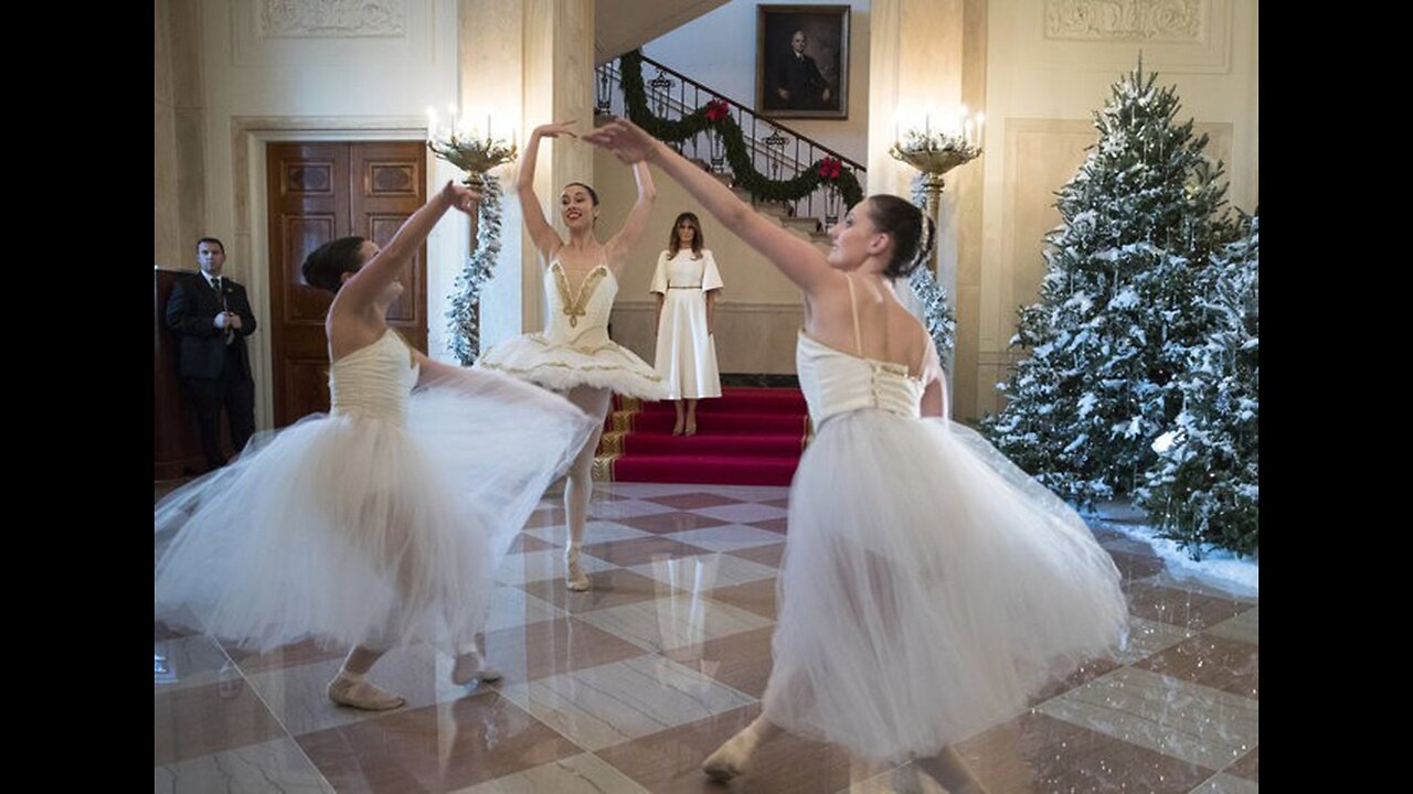 2017 Melania Trump Christmas Decorations at the White House