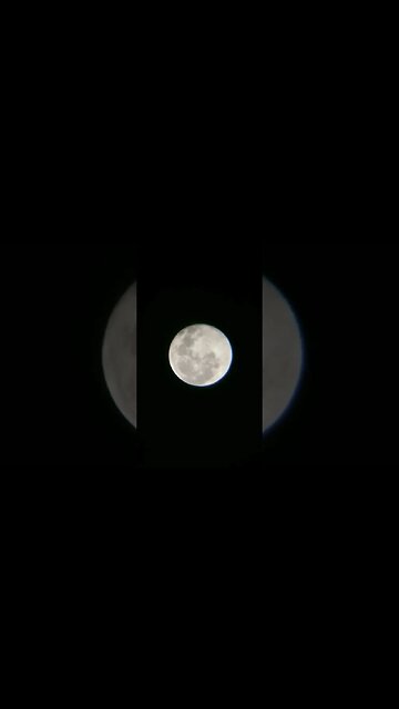 Fool Moon on Telescope Apexel Lens for Smartphone
