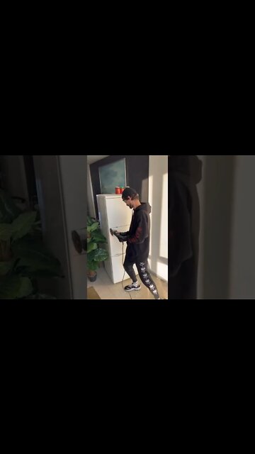 Man gone mad 🤣#Shorts #ytshorts #dailyhackness #challenges #doityourself #useful