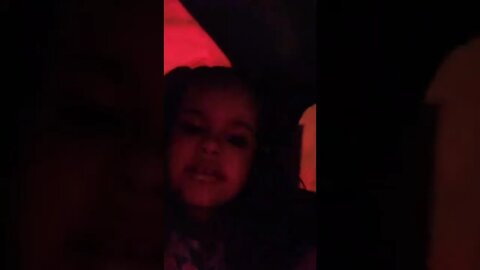 FIZ UMA BAGUNÇA GIGANTE NO CARRO #meme #tiktok #dancinha #infantil #viral #shorts