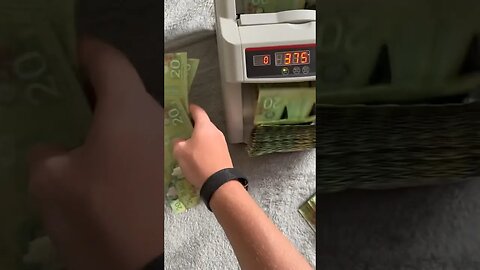 Too many 20’s 🤣🥱🤑