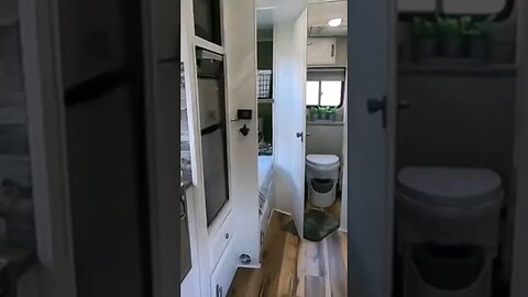 Off Grid RV Remodel #rv #vanlife #vanlifebuild #offgrid #campimg