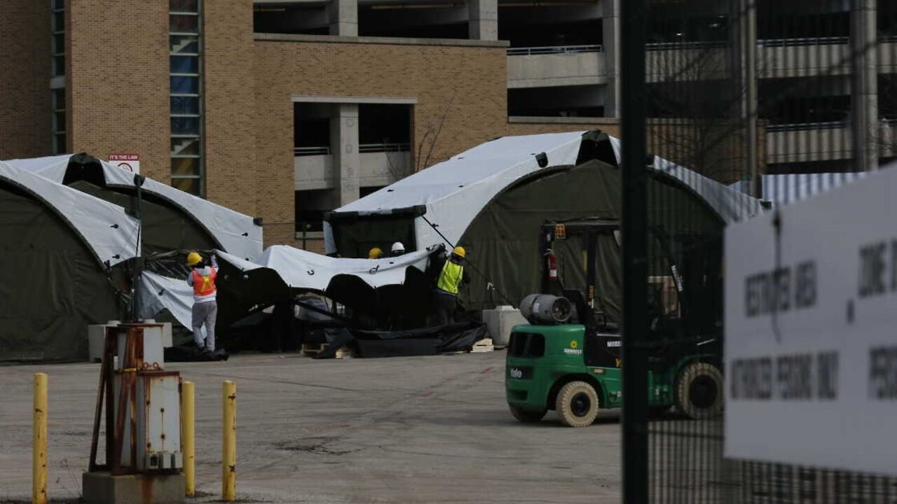 Tents Are Being Built In A Toronto Hospital Parking Lot To Fit 100 Patients (PHOTOS)