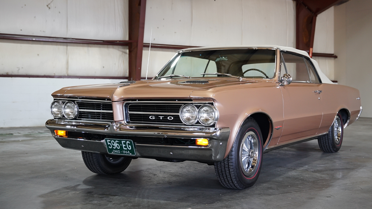 1964 Pontiac GTO Brought Back From The Dead | RIDICULOUS RIDES