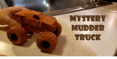 Max- D Mystery Mudders Truck Toy