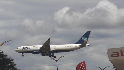 Airbus A330 PR-AIY na aproximação final antes de pousar em Manaus vindo de Campinas 17052021