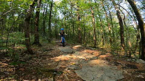 7 yr old mountain bikes on loose rock