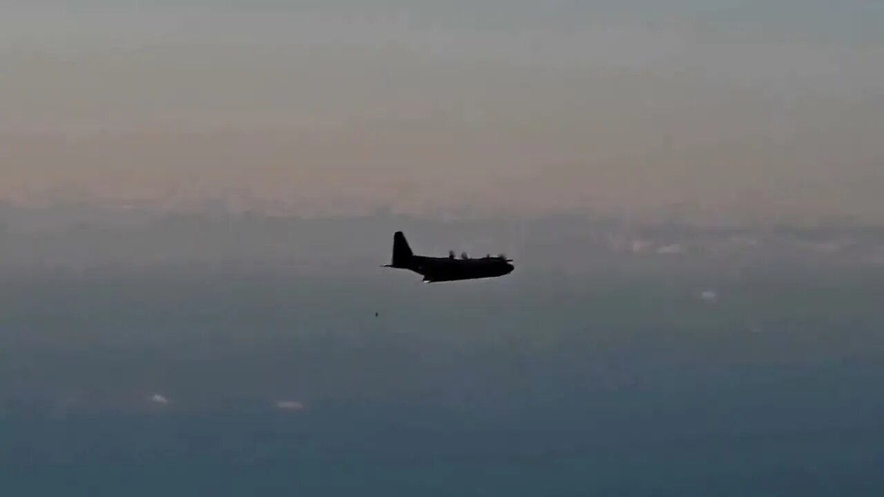 Nuclear attack drill: USAF C-130 unload Palletized Munition of JASSM missiles in the Arctic