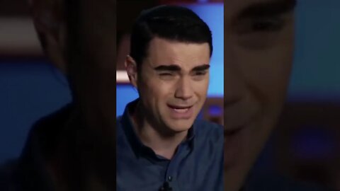 Ben Shapiro had to wear a mask 😷 between bites while eating 🍽