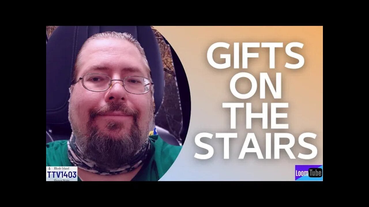 GIFTS ON THE STAIRS - 102521 TTV1403