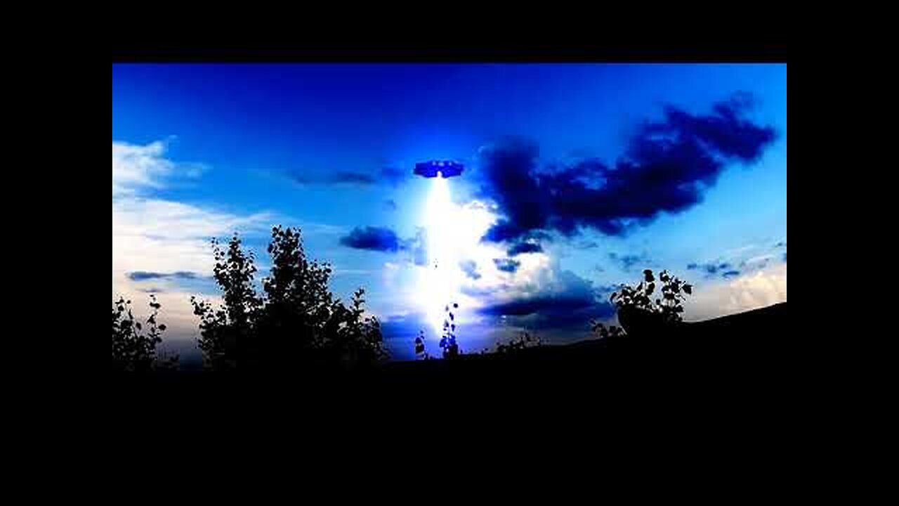 Alien Descended from UFO in Russia