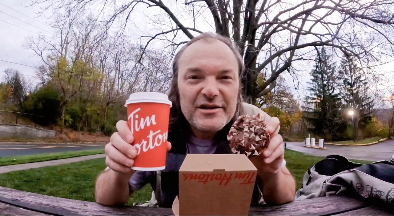 Tim Hortons Baileys Boston cream donut & Baileys Latte� Review