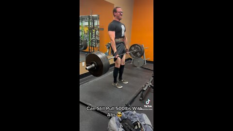 Bodybuilder Pulls 500lbs