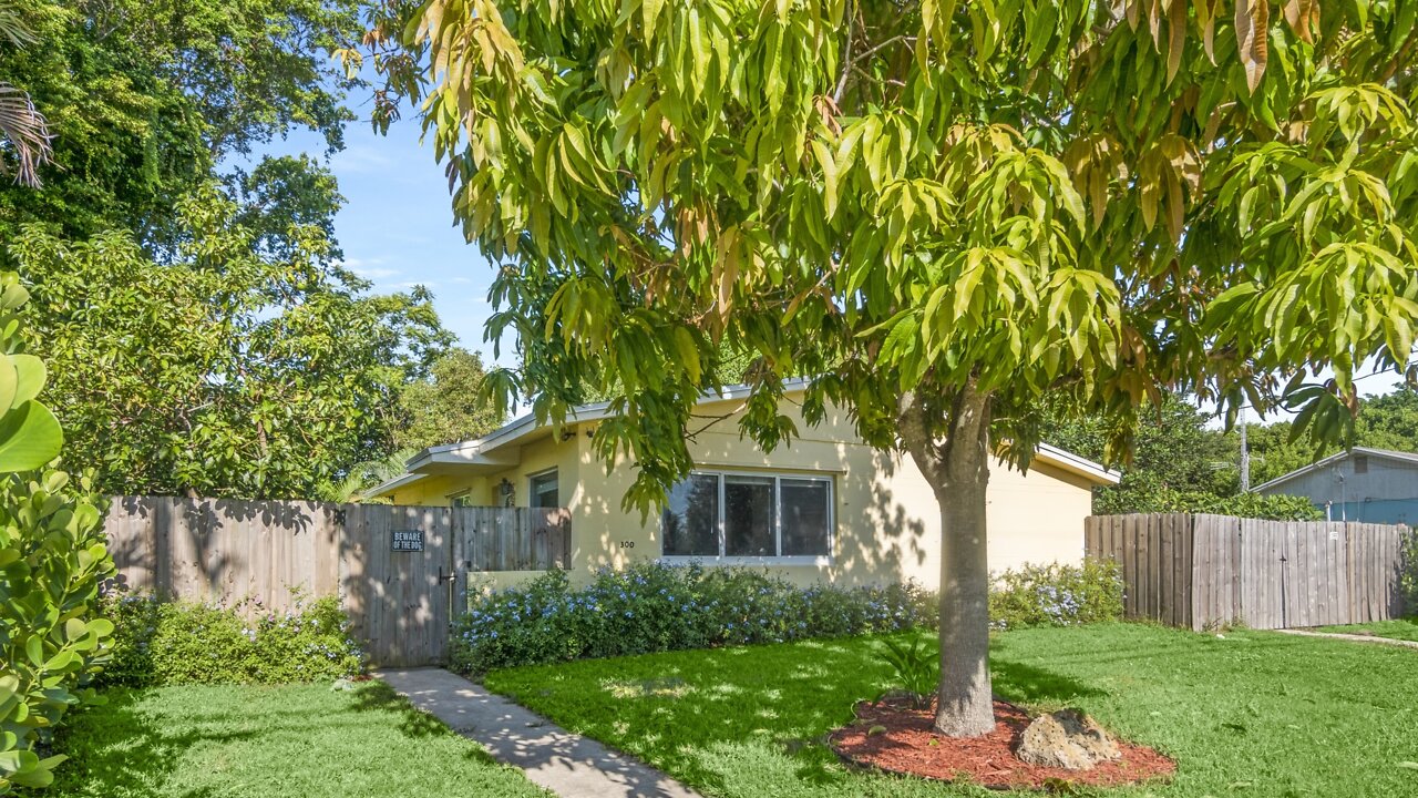 300 S. Caloosahatchee Ave 4K Video