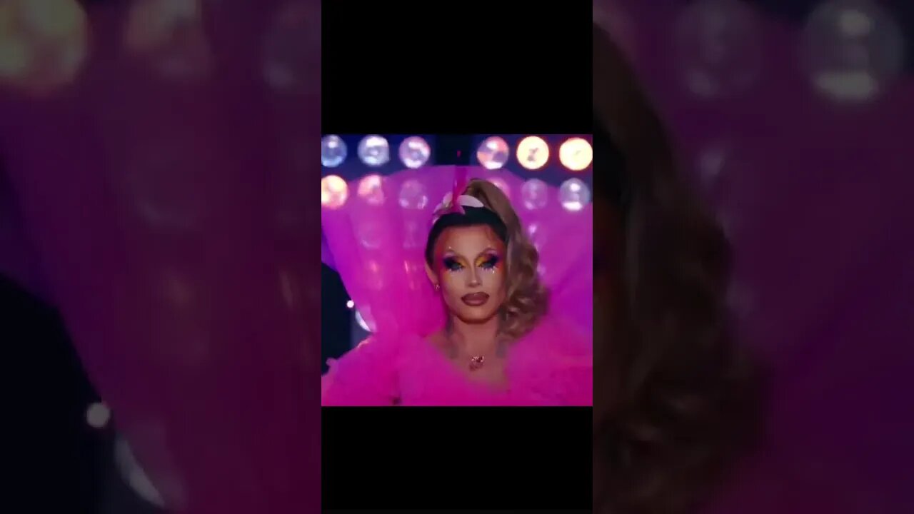 Entrada ICONICA da Grag Queen 😍 #gragqueen #dragracebr #wonderofwonder