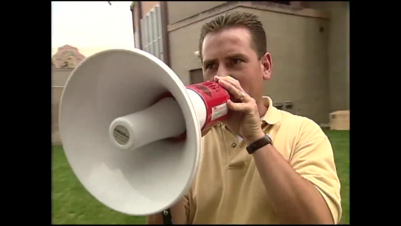 Vince Vitrano welcomes Marquette freshmen (August 22nd, 2003)