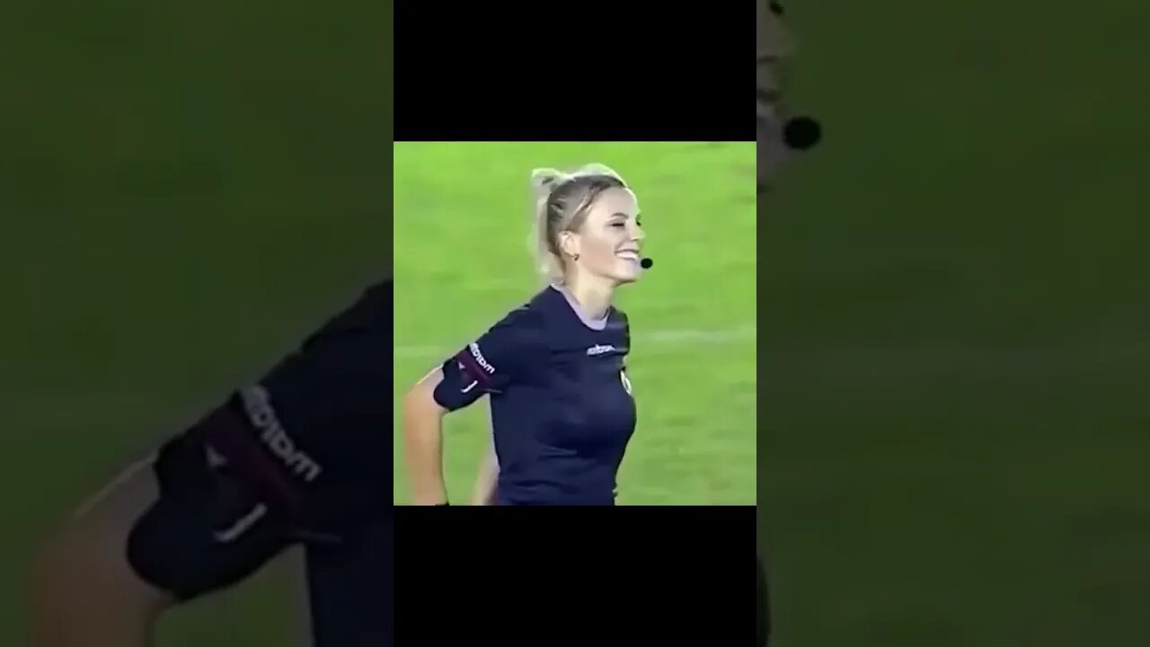Essa Juíza é Muito Boa #futebol
