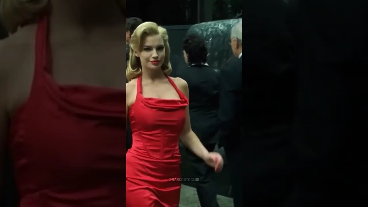 The Woman in The Red Dress 💃 (The Matrix 1999) #shorts