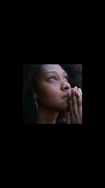 Restful Sleep: A Bedtime Prayer for Peace #Shorts