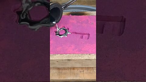 Kinetic Sand Metal Casting Smelting #shorts