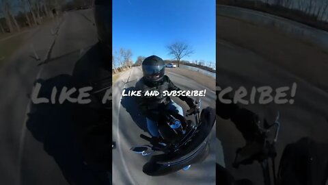 Cold riding/So what #shorts #harleydavidson #motorcycle #viral #freedom