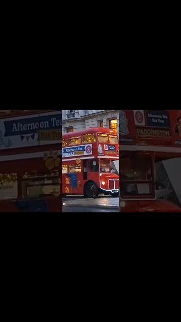 Christmas bus #london