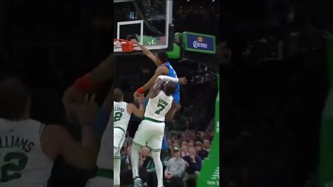 NBA Massive 1Hand PutBack #OKC