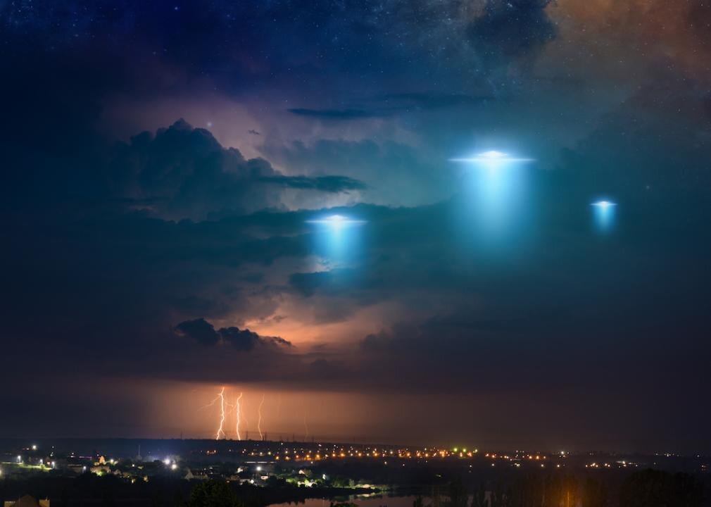 MASSIVE UFO "Drones" SIGHTINGS HAPPENING NOW 2024!