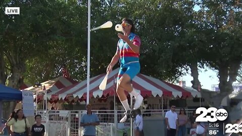 "Fun Enthusiast" Mark Wilder performs at the Kern County Fair