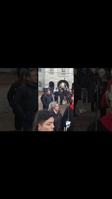 The tourist whisperer #thekingsguard