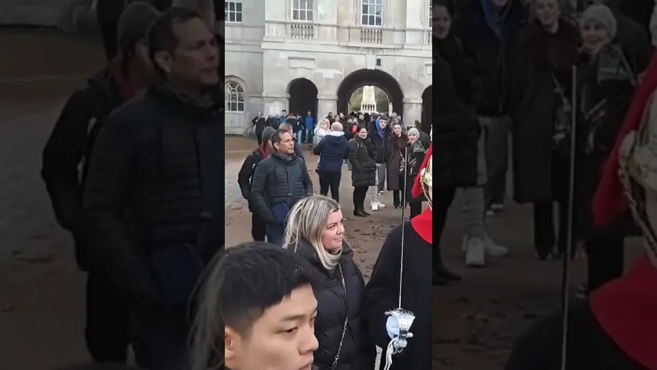 The tourist whisperer #thekingsguard