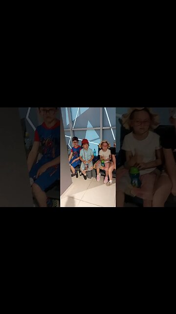 tiktok:unreal.md 🎮👾🕹️ #vr #vrclub #virtualreality #unrealvr #moldova #chisinau #vrarena 🖤 @unrealmd