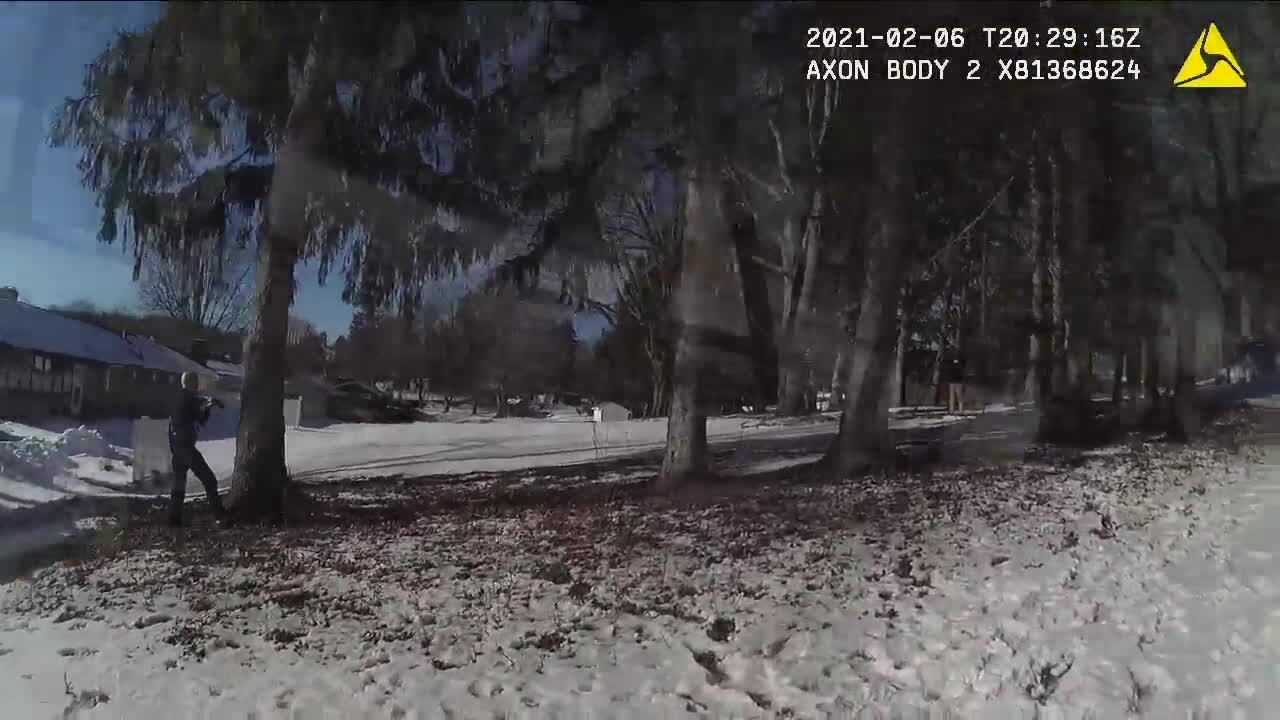 'You're too young': Jackson Twp. officer encourages armed robbery suspect to surrender peacefully