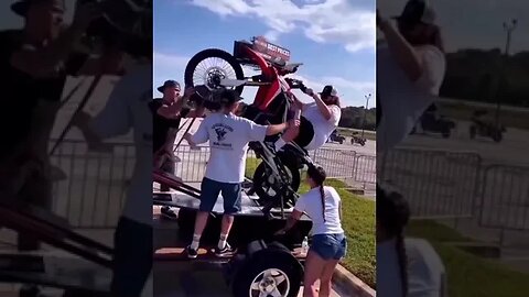 Motorcycle Wheelie Machine FAIL
