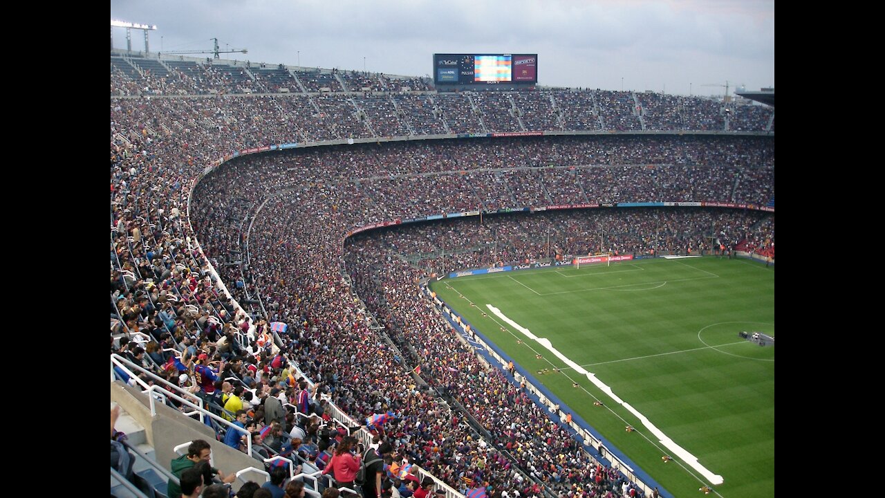 8 FUNNY FOOTBALL MINUTES IN THE WORLD (TRY NOT TO LAUGH)