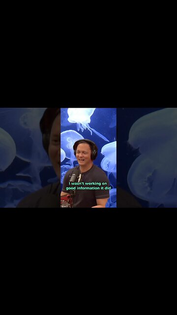 Surviving Deadly Jellyfish Encounters: A Close Call Story | Joe Rogan ft. Mark Greaney #1942