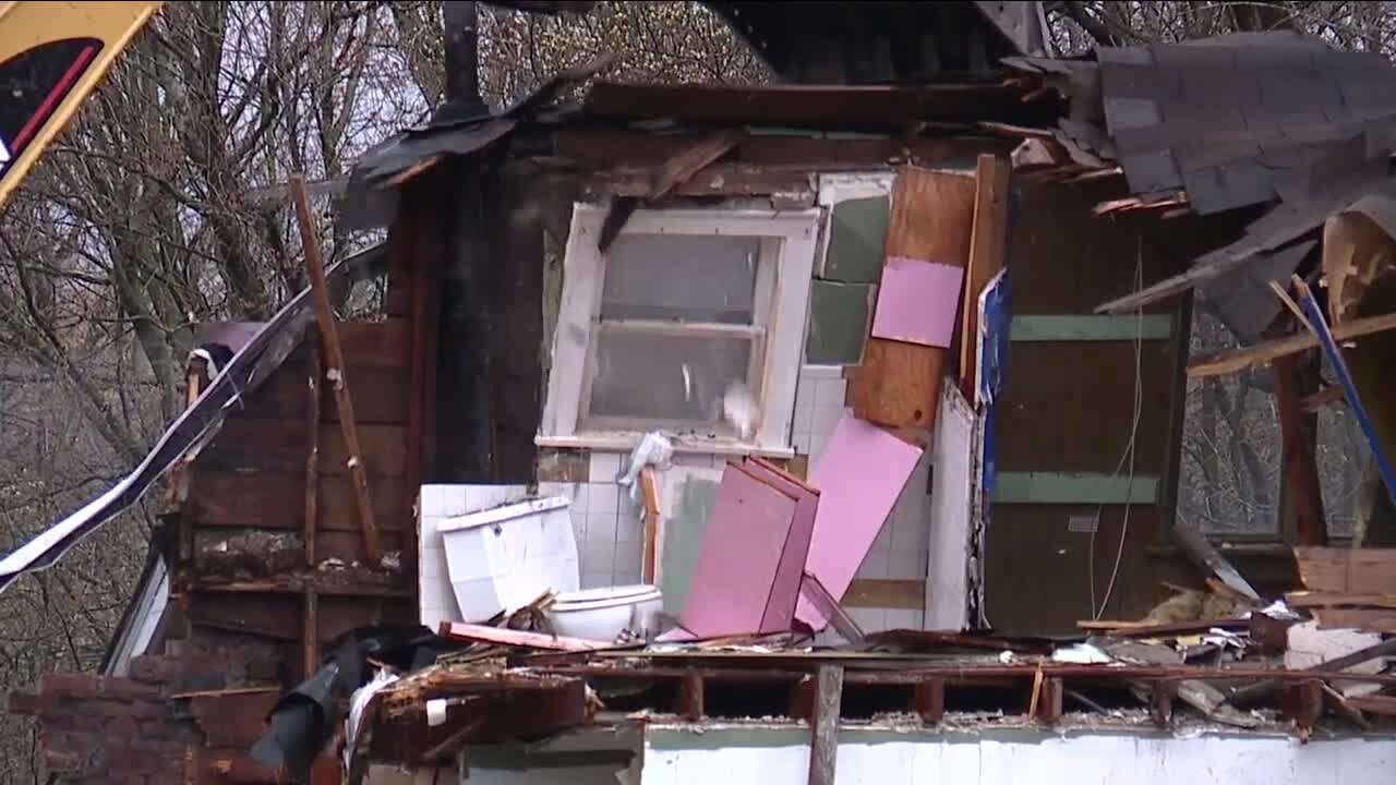 Infamous Green motel demolished, 1991 triple murder remains unsolved