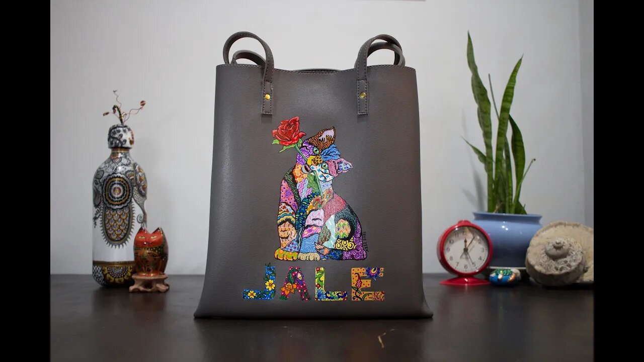 How to Paint on Leather Bag III | Timelapse | Cat Design