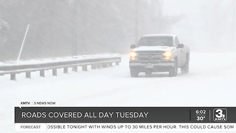 Snow hits the Omaha metro area, roads covered all day Tuesday