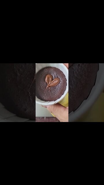 Expat Thailand 😋 Part 1 Guide to 7-Eleven Chocolate Lava Cake: Indulge in Silky, Tasty Decadence! 🍫🌋