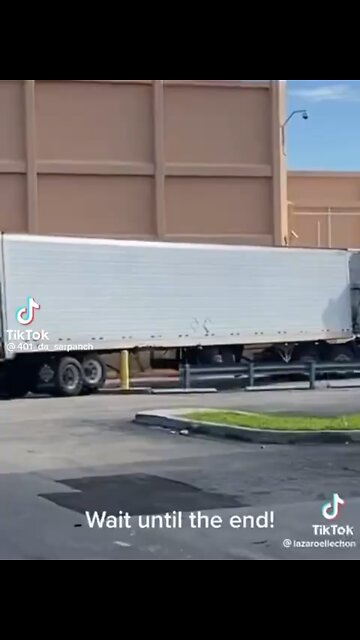 SOMEONE NEEDS TO GO BACK TO TRUCK DRIVING SCHOOL!! 🤣🤣🤣
