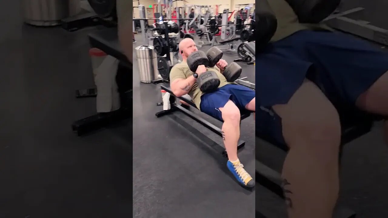 125lb db bench #dadbod #workout #lifting #oldmanstrength