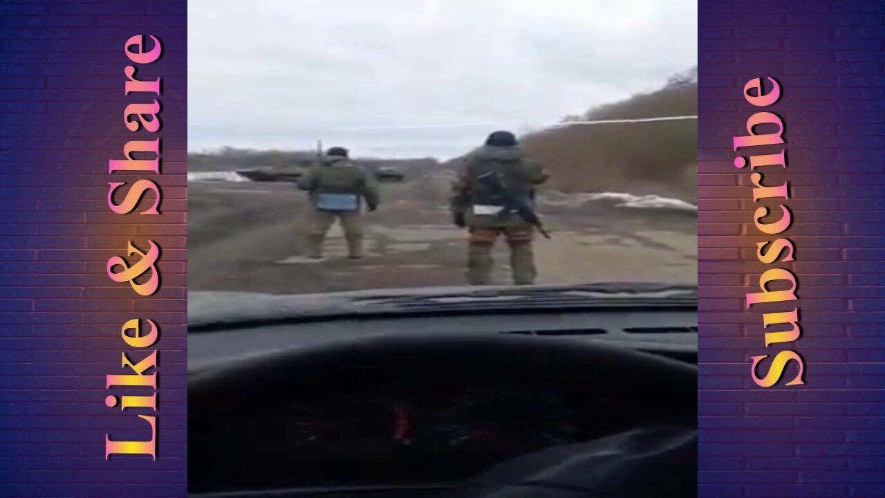 Ukrainan Citizens fight with the Russians on Road Blocks in there CIty