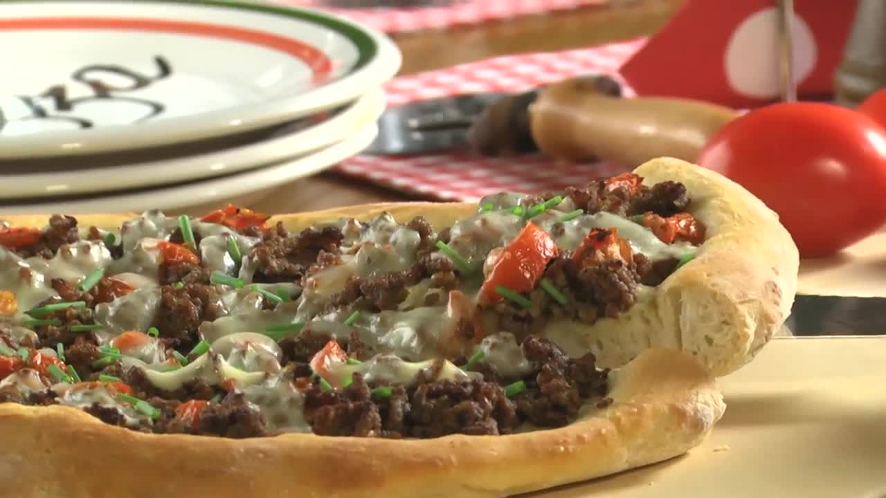 Mr. Food: Beefy Garlic Pizza