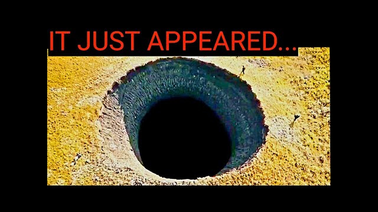 Creepy Portal Opens Up As It Rains In Dubai!