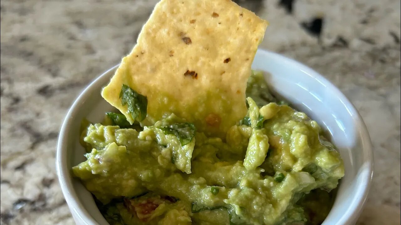 How to make tasty guacamole with unripe abocados